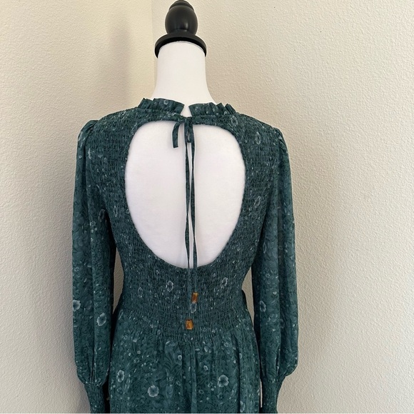 Madewell Crinkle Georgette Lucie Tie-Back Midi Dress in Woodland Floral - Picture 7 of 10